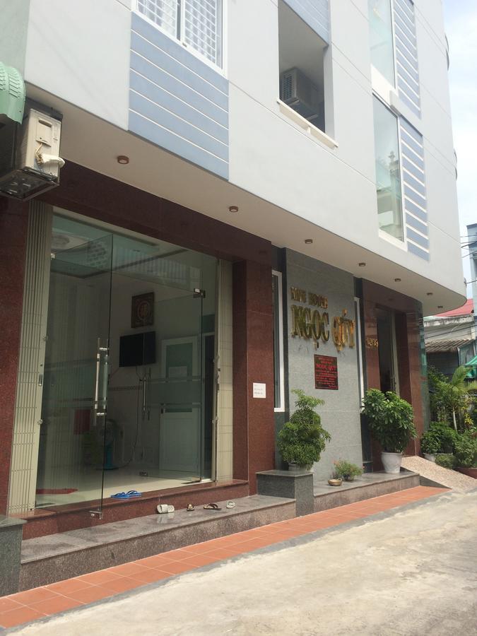 Готель Ngoc Quy Mini House Куїнон Екстер'єр фото