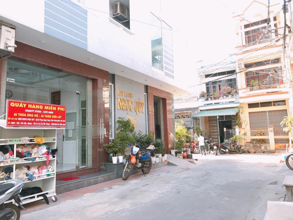 Готель Ngoc Quy Mini House Куїнон Екстер'єр фото
